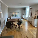 Rinkenaeshus Grosses Apartment